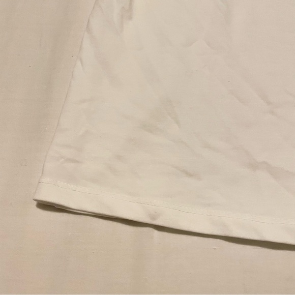 H&M Friends Graphic Tee Women’s Size Medium Shirt - Picture 5 of 16